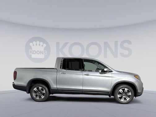 Lunar Silver Metallic 2019 Honda Ridgeline RTL-E