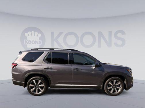2023 Honda Pilot Touring 8-Passenger
