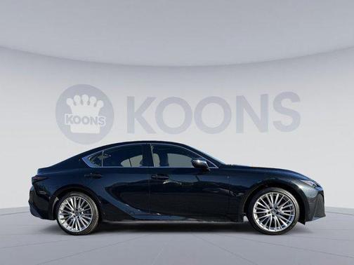 2022 Lexus IS 300 Base