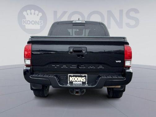 Midnight Black Metallic 2019 Toyota Tacoma SR