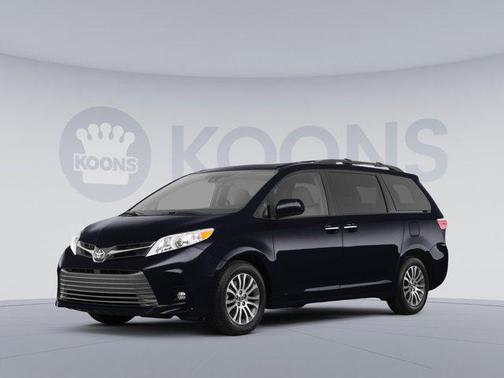 2018 Toyota Sienna XLE