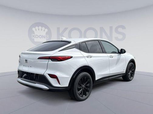 Summit White 2026 Buick Envista Sport Touring FWD