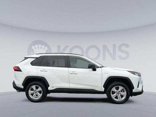 2020 Toyota RAV4 Hybrid LE