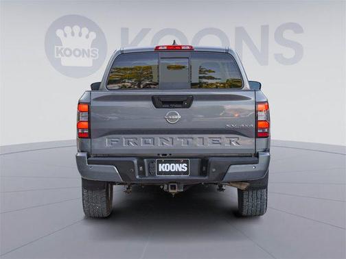 2022 Nissan Frontier SV
