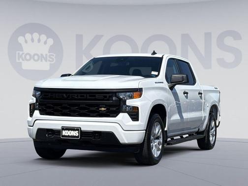 Summit White 2024 Chevrolet Silverado 1500 Custom