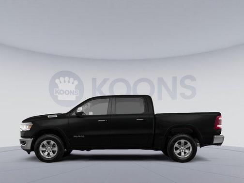 Diamond Black Crystal Pearlcoat 2021 RAM 1500 Laramie