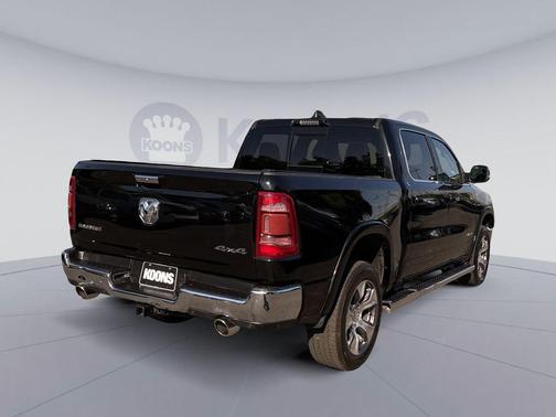 Diamond Black Crystal Pearlcoat 2021 RAM 1500 Laramie