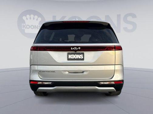 2022 Kia Carnival LXS