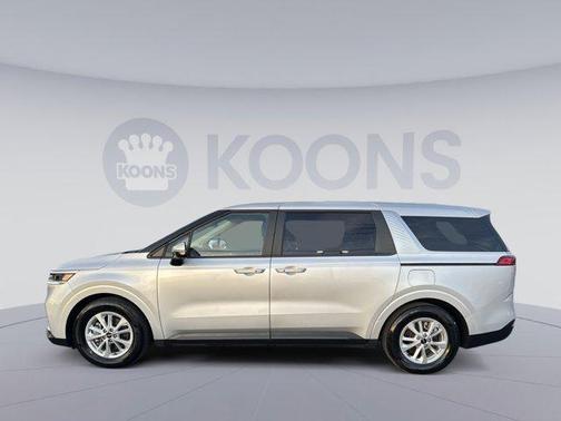 2022 Kia Carnival LXS