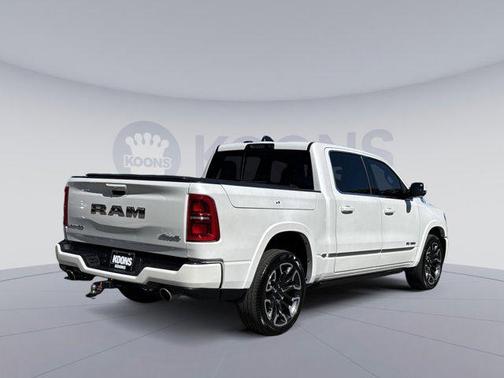 Ivory White Tri-Coat Pearlcoat 2025 RAM 1500 Limited