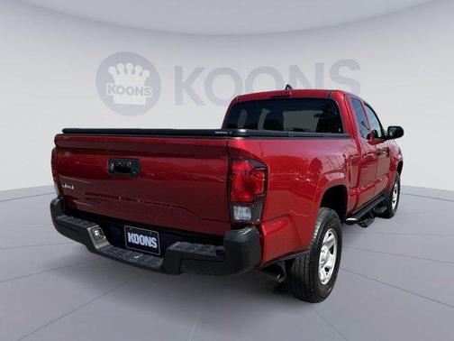 Barcelona Red Metallic 2022 Toyota Tacoma SR