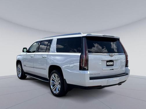Crystal White Tricoat 2020 Cadillac Escalade ESV Luxury