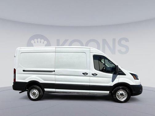 Oxford White 2023 Ford Transit-250 Base