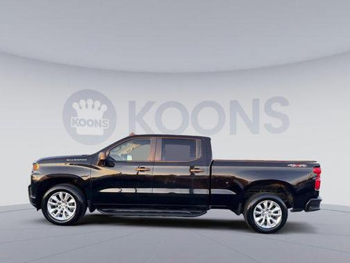 2022 Chevrolet Silverado 1500 Custom