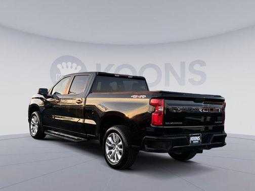 2022 Chevrolet Silverado 1500 Custom