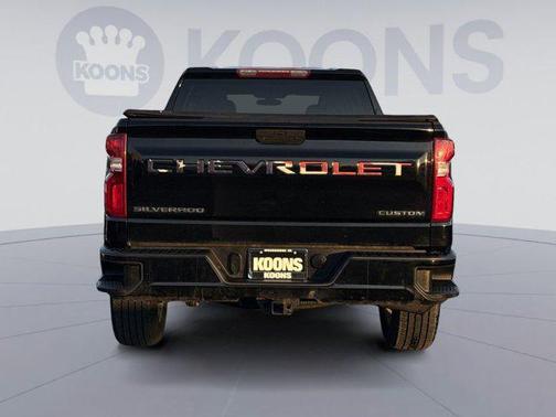2022 Chevrolet Silverado 1500 Custom