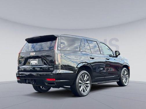 2023 Cadillac Escalade Sport