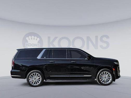 2022 Cadillac Escalade ESV Premium Luxury