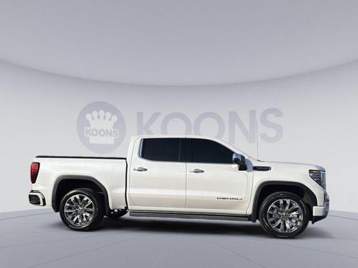 White Frost Tricoat 2025 GMC Sierra 1500 Denali