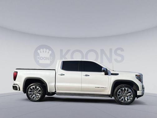 White Frost Tricoat 2025 GMC Sierra 1500 Denali