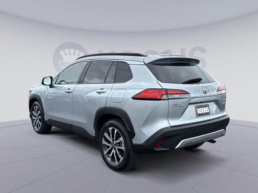 Sonic Silver 2024 Toyota Corolla Cross XLE