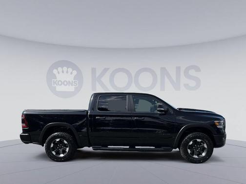 Diamond Black Crystal Pearlcoat 2021 RAM 1500 Rebel