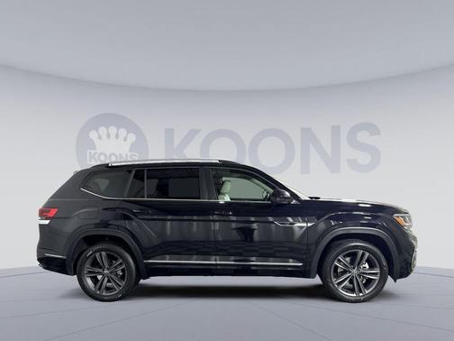 Deep Black Pearl 2022 Volkswagen Atlas 3.6L SEL