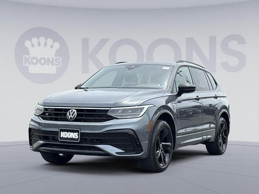 Platinum Gray Metallic 2024 Volkswagen Tiguan 2.0T SE R-Line Black 4MOTION