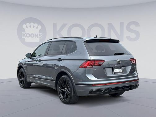 Platinum Gray Metallic 2024 Volkswagen Tiguan 2.0T SE R-Line Black 4MOTION