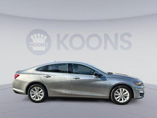 Sterling Gray Metallic 2024 Chevrolet Malibu FWD 1LT