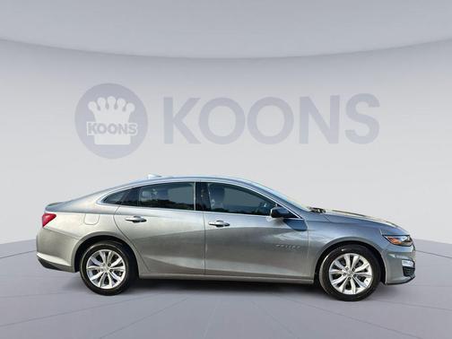 Sterling Gray Metallic 2024 Chevrolet Malibu FWD 1LT