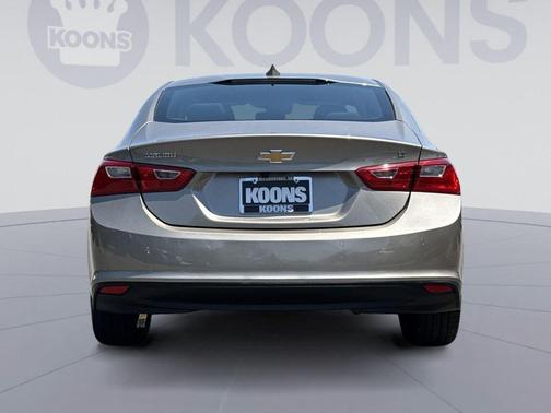 Mineral Gray Metallic 2025 Chevrolet Malibu FWD 1LT