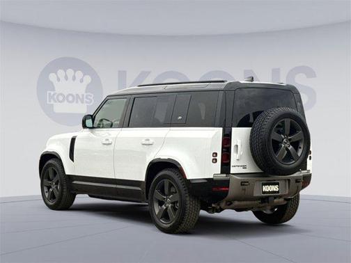 2023 Land Rover Defender 110 X-Dynamic SE