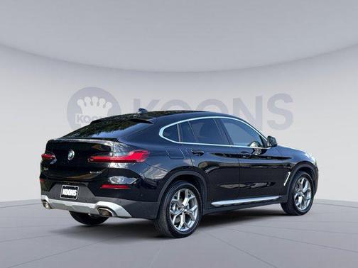 2024 BMW X4 xDrive30i