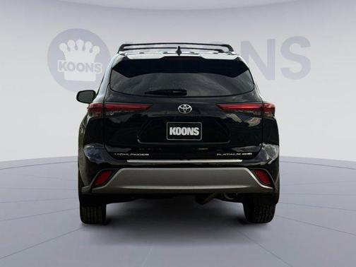 2023 Toyota Highlander Platinum
