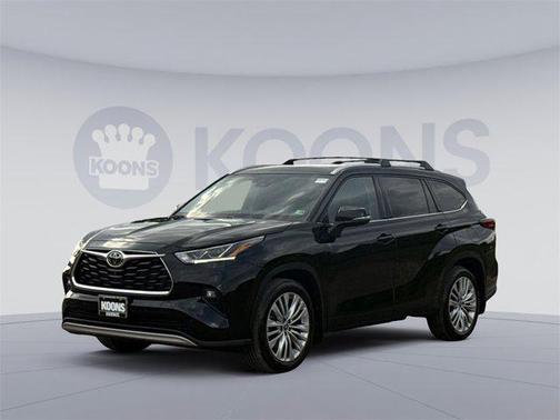 2023 Toyota Highlander Platinum