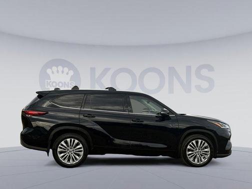 2023 Toyota Highlander Platinum