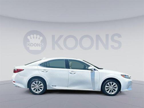 2015 Lexus ES 300h Base