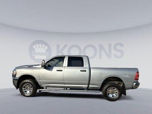 2023 RAM 2500 Tradesman Crew Cab 4x4 6'4' Box