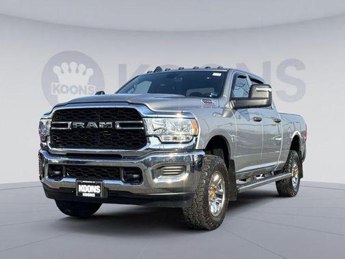2023 RAM 2500 Tradesman Crew Cab 4x4 6'4' Box
