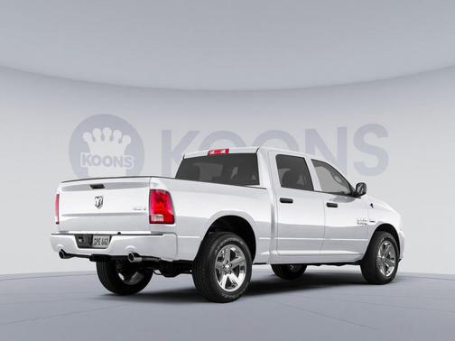 Bright White Clearcoat 2017 RAM 1500 SLT