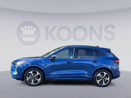 2023 Ford Escape ST-Line Elite