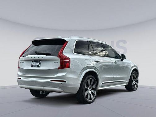 2024 Volvo XC90 B6 Ultimate Bright Theme 7-Seater
