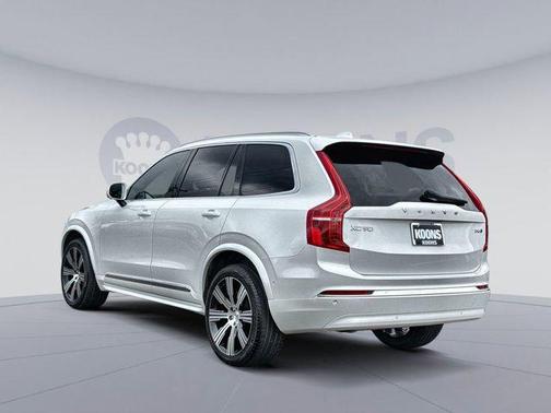 2024 Volvo XC90 B6 Ultimate Bright Theme 7-Seater