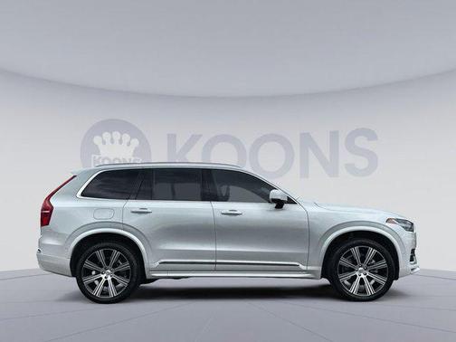 2024 Volvo XC90 B6 Ultimate Bright Theme 7-Seater