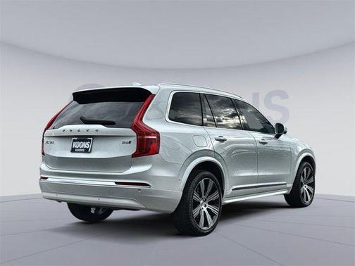 2024 Volvo XC90 B6 Ultimate Bright Theme 7-Seater