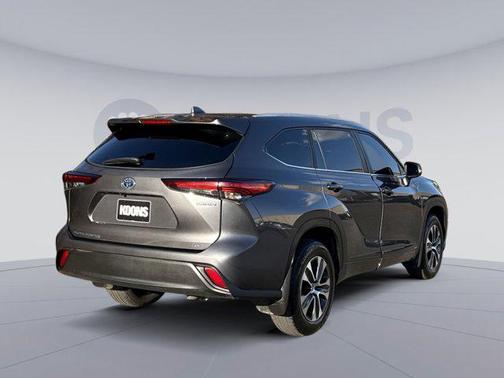2023 Toyota Highlander Hybrid XLE