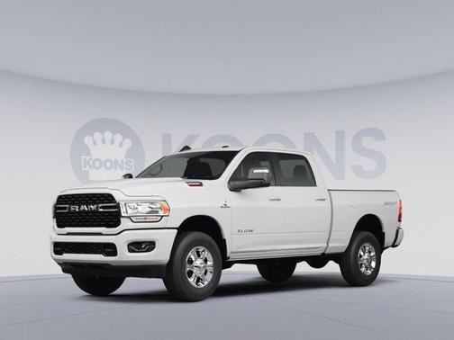 Bright White Clearcoat 2024 RAM 2500 Big Horn Crew Cab 4x4 8' Box