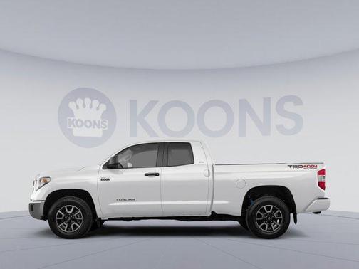 Super White 2019 Toyota Tundra SR5