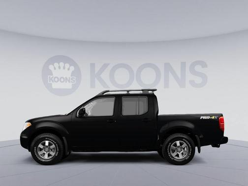 Super Black 2022 Nissan Frontier PRO-4X